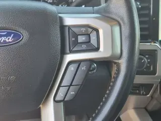 Ford F-250 Super Duty 2022 4x4 Lariat 4 puertas Cabina Crew 6.8 pies. Caja pickup