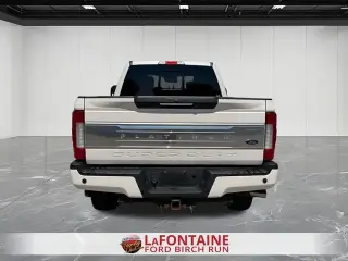 Ford F-250 Super Duty 2019 4x4 Platinum 4 puertas Cabina Crew 8 pies LB Pickup