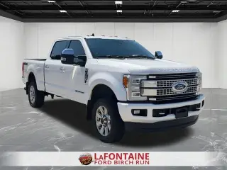 Ford F-250 Super Duty 2019 4x4 Platinum 4 puertas Cabina Crew 8 pies LB Pickup