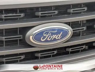 Ford F-150 2023 4x4 XLT 4 puertas SuperCrew 5.5 pies. Caja corta