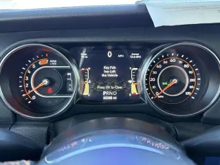 Jeep Wrangler Unlimited 2022 4x4 Sahara 4 puertas SUV