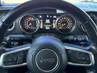 Jeep Wrangler Unlimited 2022 4x4 Sahara 4 puertas SUV
