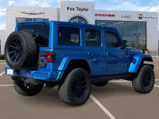 Jeep Wrangler Unlimited 2022 4x4 Sahara 4 puertas SUV