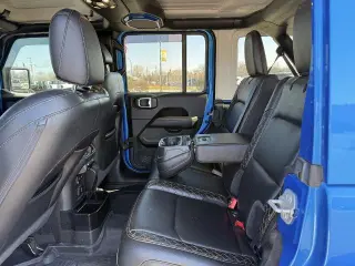 Jeep Wrangler Unlimited 2022 4x4 Sahara 4 puertas SUV