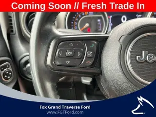 Jeep Gladiator 2022 4x4 Sport 4 puertas Crew Cab 5.0 pies. SB