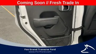 Jeep Gladiator 2022 4x4 Sport 4 puertas Crew Cab 5.0 pies. SB