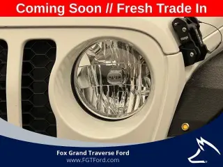 Jeep Gladiator 2022 4x4 Sport 4 puertas Crew Cab 5.0 pies. SB