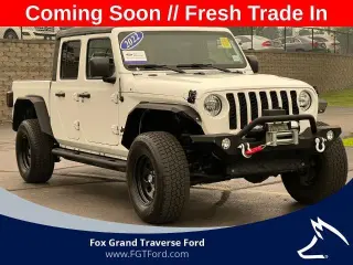 Jeep Gladiator 2022 4x4 Sport 4 puertas Crew Cab 5.0 pies. SB