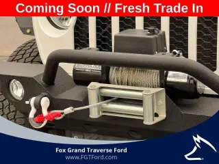 Jeep Gladiator 2022 4x4 Sport 4 puertas Crew Cab 5.0 pies. SB