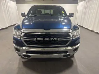 Ram 1500 2023 4x4 Big Horn 4 puertas Quad Cab 6.4 pies. Pickup SB