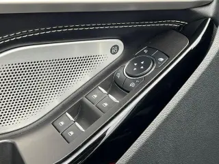 Ford Explorer 2023 AWD ST 4 puertas SUV