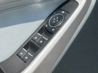 Ford Explorer 2024 AWD XLT 4 puertas SUV