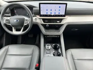 Ford Explorer 2025 AWD Active 4 puertas SUV