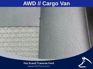 Ford Transit 2023 AWD 250 3 puertas SWB Techo Bajo Furgón de Carga