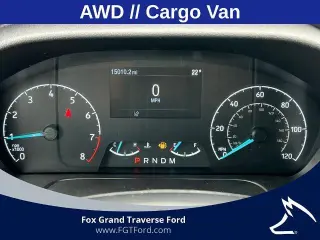 Ford Transit 2023 AWD 250 3 puertas SWB Techo Bajo Furgón de Carga