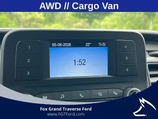 Ford Transit 2023 AWD 250 3 puertas SWB Techo Bajo Furgón de Carga