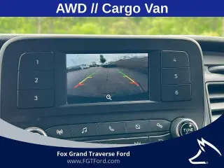 Ford Transit 2023 AWD 250 3 puertas SWB Techo Bajo Furgón de Carga