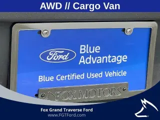 Ford Transit 2023 AWD 250 3 puertas SWB Techo Bajo Furgón de Carga