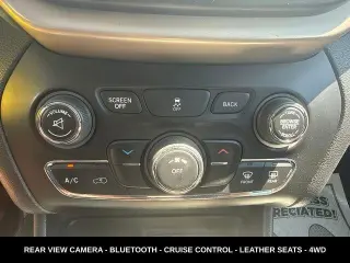 Jeep Cherokee 2015 4x4 Latitude 4 puertas SUV
