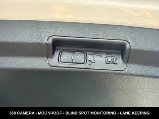 Ford Explorer 2025 AWD Active 4 puertas SUV
