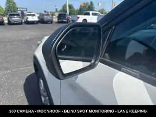 Ford Explorer 2025 AWD Active 4 puertas SUV