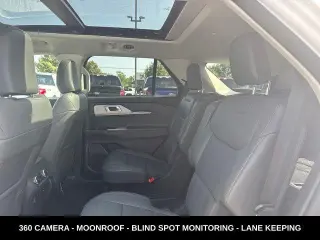 Ford Explorer 2025 AWD Active 4 puertas SUV