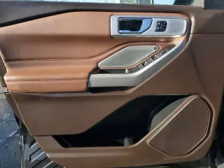 Ford Explorer 2022 AWD King Ranch 4 puertas SUV