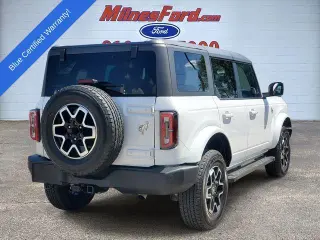 Ford Bronco 2023 4x4 Outer Banks 4 puertas SUV