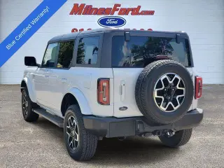 Ford Bronco 2023 4x4 Outer Banks 4 puertas SUV