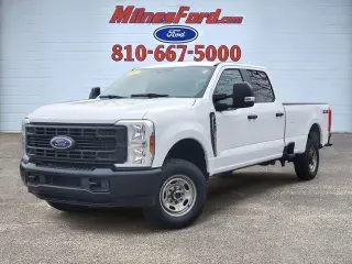 Ford F-250 Super Duty 2024 4x4 XL Cabina Doble 4 puertas 6.8 pies. Pickup