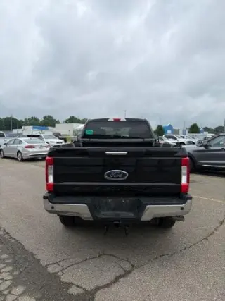 Ford F-250 Super Duty 2019 4x4 XLT Cabina Crew 4 puertas 6.8 pies. Pickup SB
