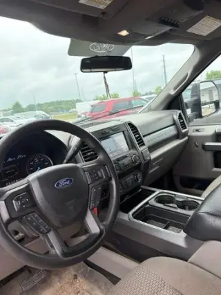 Ford F-250 Super Duty 2019 4x4 XLT Cabina Crew 4 puertas 6.8 pies. Pickup SB