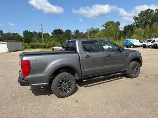 Ford Ranger 2023 4x4 XLT 4 puertas SuperCrew 5.1 pies SB