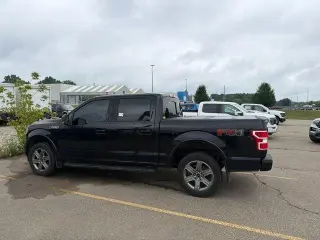 Ford F-150 2018 4x4 Lariat 4 puertas SuperCrew 5.5 pies. SB