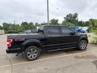 Ford F-150 2018 4x4 Lariat 4 puertas SuperCrew 5.5 pies. SB