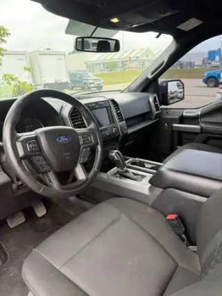 Ford F-150 2018 4x4 Lariat 4 puertas SuperCrew 5.5 pies. SB