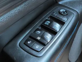 Jeep Grand Cherokee 2019 4x4 Laredo 4 puertas SUV