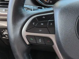 Jeep Grand Cherokee 2019 4x4 Laredo 4 puertas SUV