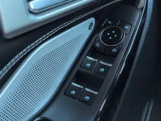 Ford Explorer 2023 AWD ST 4 puertas SUV