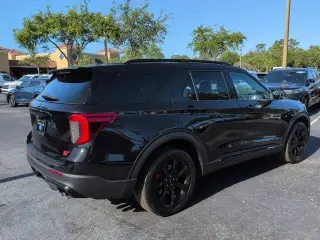 Ford Explorer 2023 AWD ST 4 puertas SUV
