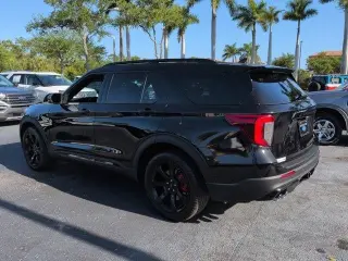 Ford Explorer 2023 AWD ST 4 puertas SUV