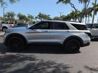 Ford Explorer 2022 AWD ST 4 puertas SUV