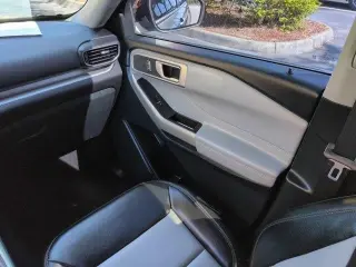 Ford Explorer 2023 AWD XLT 4 puertas SUV
