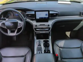 Ford Explorer 2024 AWD XLT 4 puertas SUV