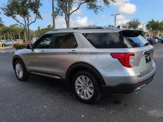Ford Explorer 2024 AWD Limited 4 puertas SUV