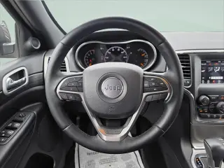 Jeep Grand Cherokee 2021 4x2 Laredo E 4 puertas SUV