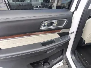 Ford Explorer 2017 AWD Platinum 4dr SUV