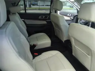 Ford Explorer 2017 AWD Platinum 4dr SUV