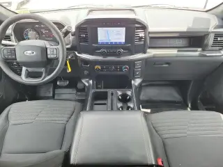 Ford F-150 2022 4x2 XL 4 puertas SuperCrew 5.5 pies SB