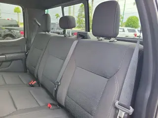 Ford F-150 2023 4x4 XLT 4 puertas SuperCrew 5.5 pies. SB